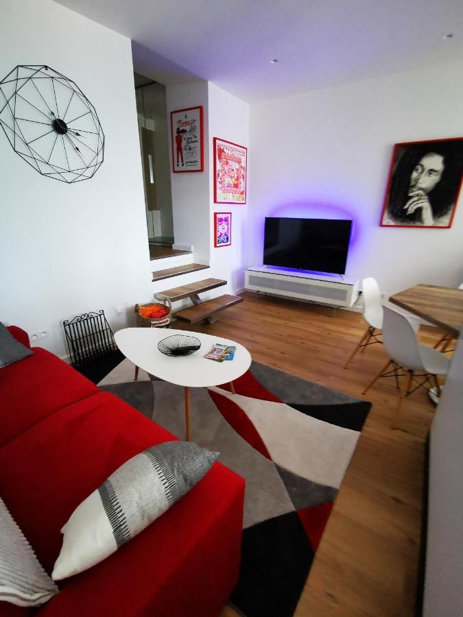 Magnifique Duplex Vue Mer Мантон Екстер'єр фото